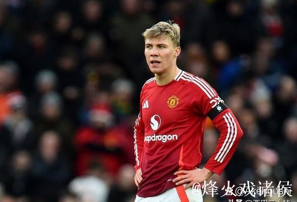 价值1.5亿的球星陷入15场进球荒，与球迷争执，和主帅不合，他要离开，还有什么拦得住？